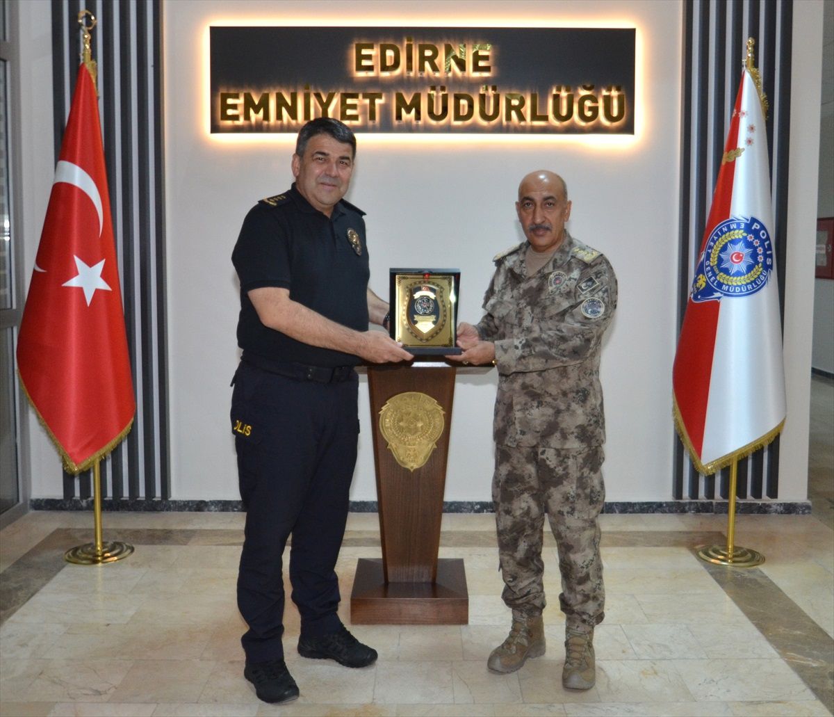 Edirne Emniyet Müdürü Onur Karaburun\'a ziyaretler devam ediyor