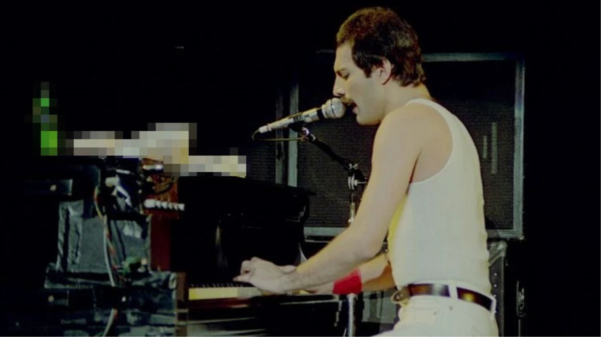 Freddie Mercury\'nin piyanosu 2,2 milyon dolara satıldı