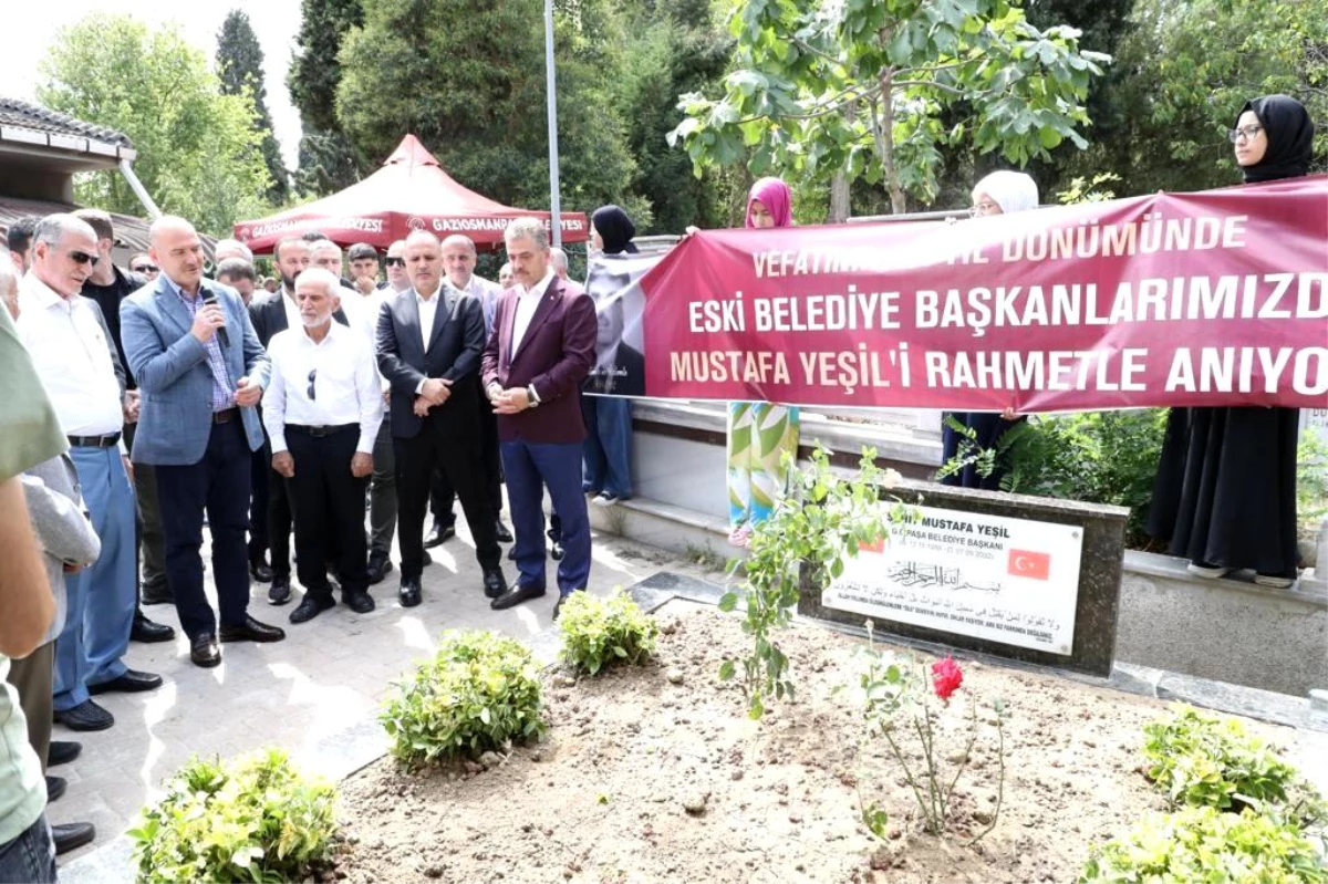 Gaziosmanpaşa\'nın eski Belediye Başkanı Mustafa Yeşil mezarı başında dualarla anıldı
