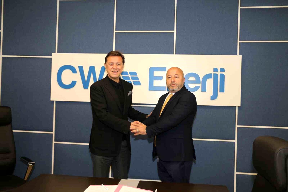 CW Enerji ve Europen Endüstri Arasında Güneş Enerjisi Paneli Camı Alımı İçin Anlaşma İmzalandı
