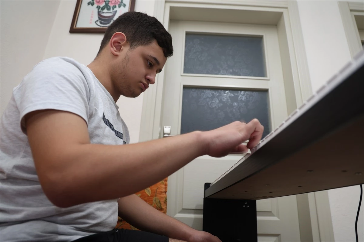 Otizmli Yasin Altay, Müzik Yeteneğiyle Güzel Sanatlar Lisesine Girdi