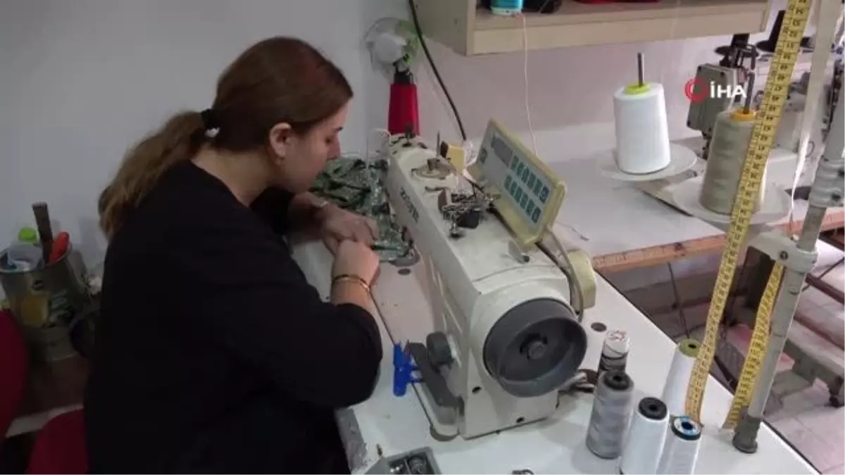 Hem terzilik yapıyor hem KPSS\'ye hazırlanıyor: Şehit ve gazi çocuklarının okul kıyafetleri ücretsiz