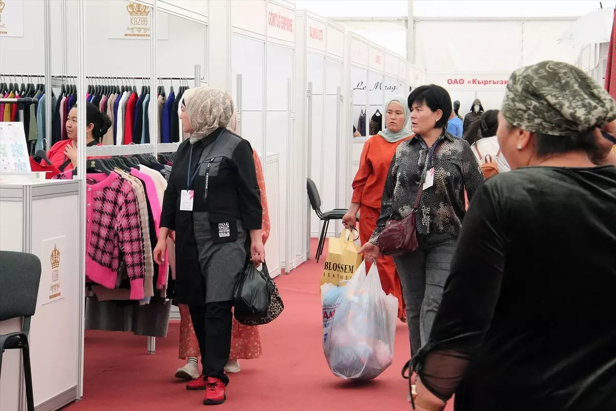 Türk Moda ve Tekstil Fuarı Bişkek\'te Kapılarını Açtı