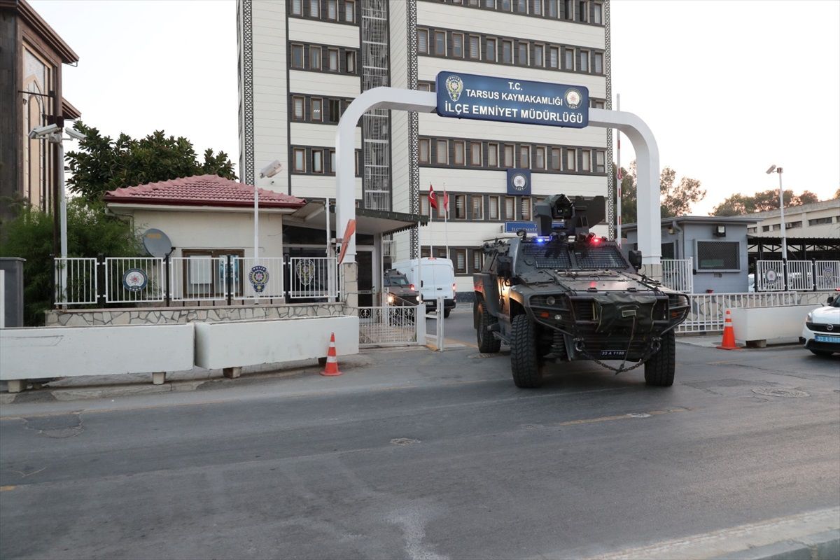 Tarsus\'ta tefecilik yapan 14 şüpheli gözaltına alındı