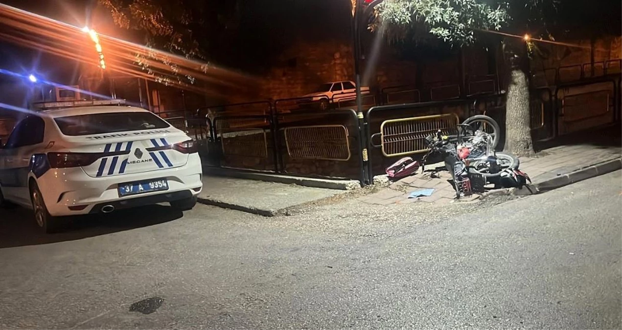 Tosya\'da motosiklet kazası: 14 yaşındaki çocuk yaralandı