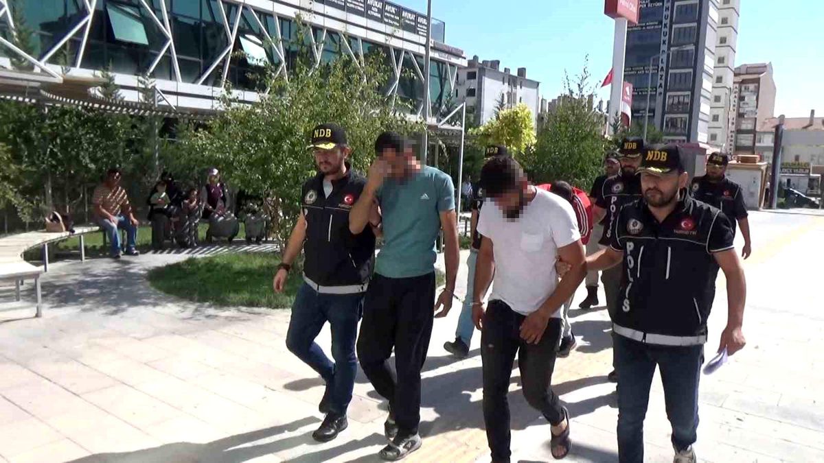 Niğde\'de Uyuşturucu Operasyonu: 4 Gözaltı