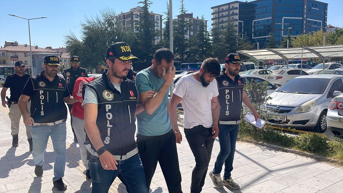 Niğde\'de uyuşturucu operasyonu: 4 şüpheli gözaltına alındı