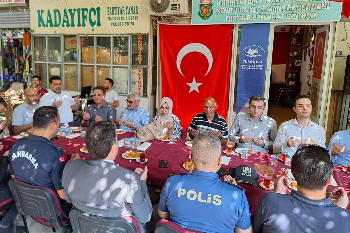 Şehit Uzman Çavuş Tolga Artuğ, şehadetinin 8. yılında anıldı