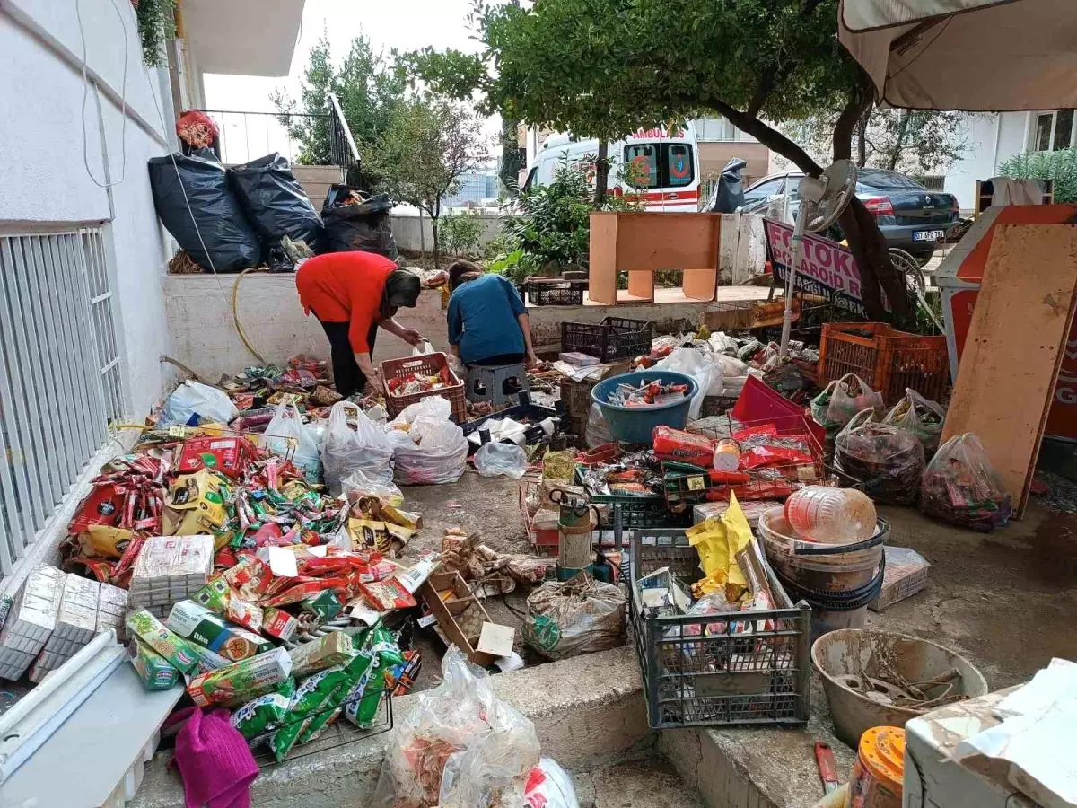 Sel ekmek teknelerini yutunca düğünü ertelemek zorunda kaldılar