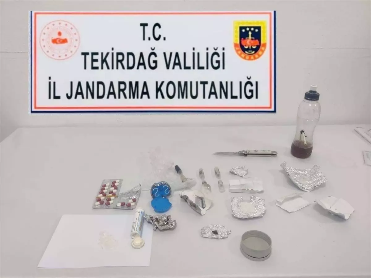 Tekirdağ\'da Uyuşturucu Ticareti Yapan 5 Zanlı Gözaltına Alındı