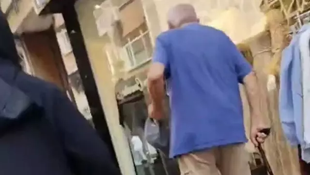 Yaşlı adamdan başörtülü kadınlara skandal sözler: Bu kadar kapanmanın alemi ne