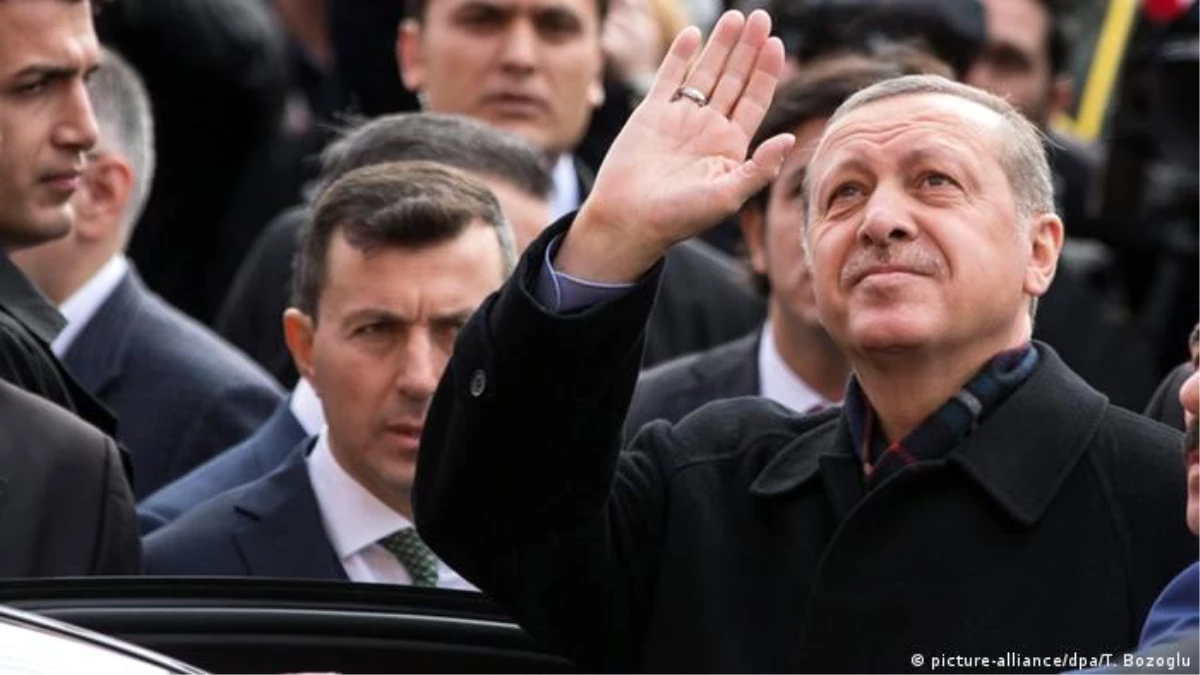 Yeni OVP: AKP iddialı hedeflere veda etti