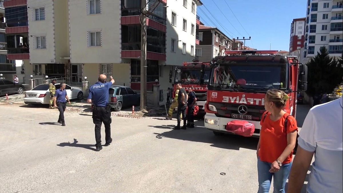 Kırıkkale\'de Genç Elektrik Akımına Kapıldı
