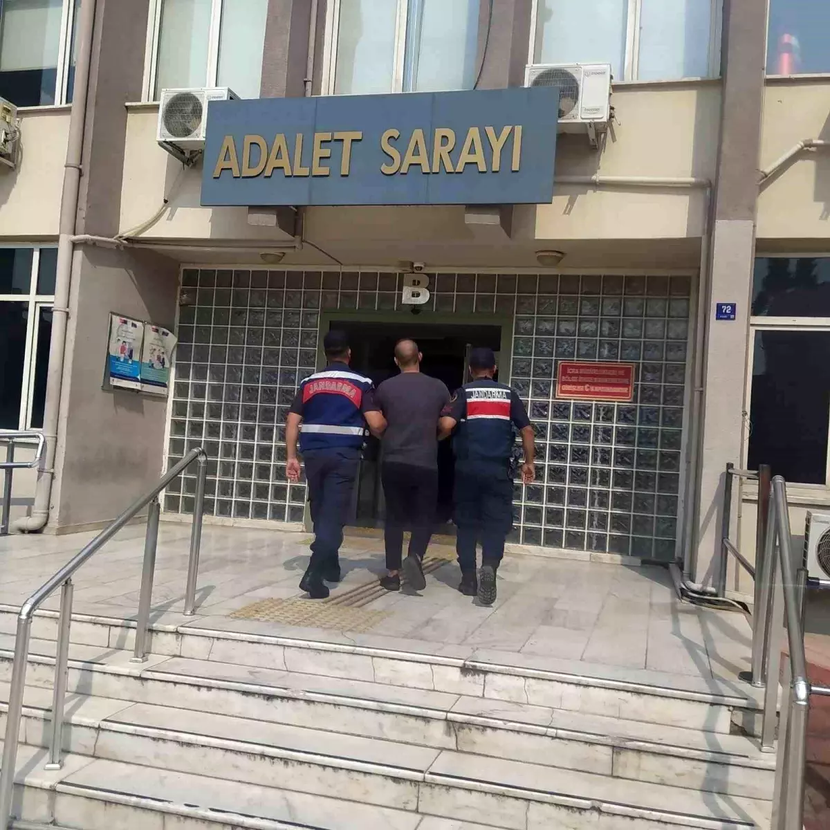 Aydın\'da Aranan 4 Şüpheli Yakalandı