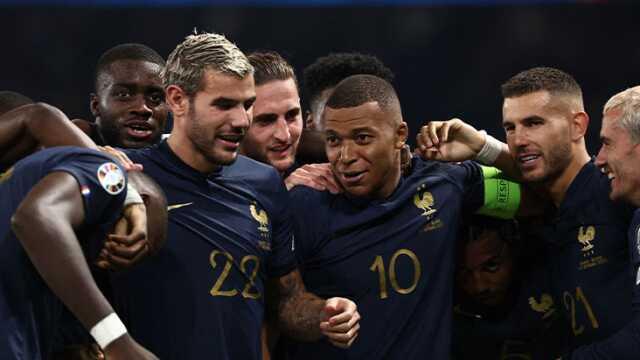 Bilekleri büyülmüyor! Fransa, İrlanda'yı da rahat geçti