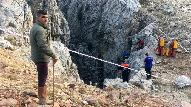 Mersin'de mağarada mide kanaması geçiren ABD'li bilim insanı tahliye edilecek! Avrupa seferber oldu