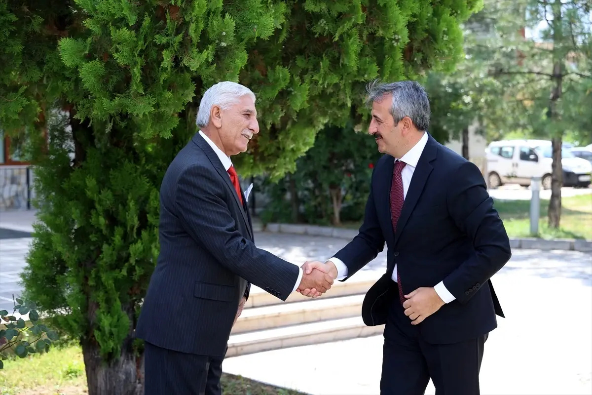 Edirne Valisi Yunus Sezer, İl Genel Meclisine ziyarette bulundu