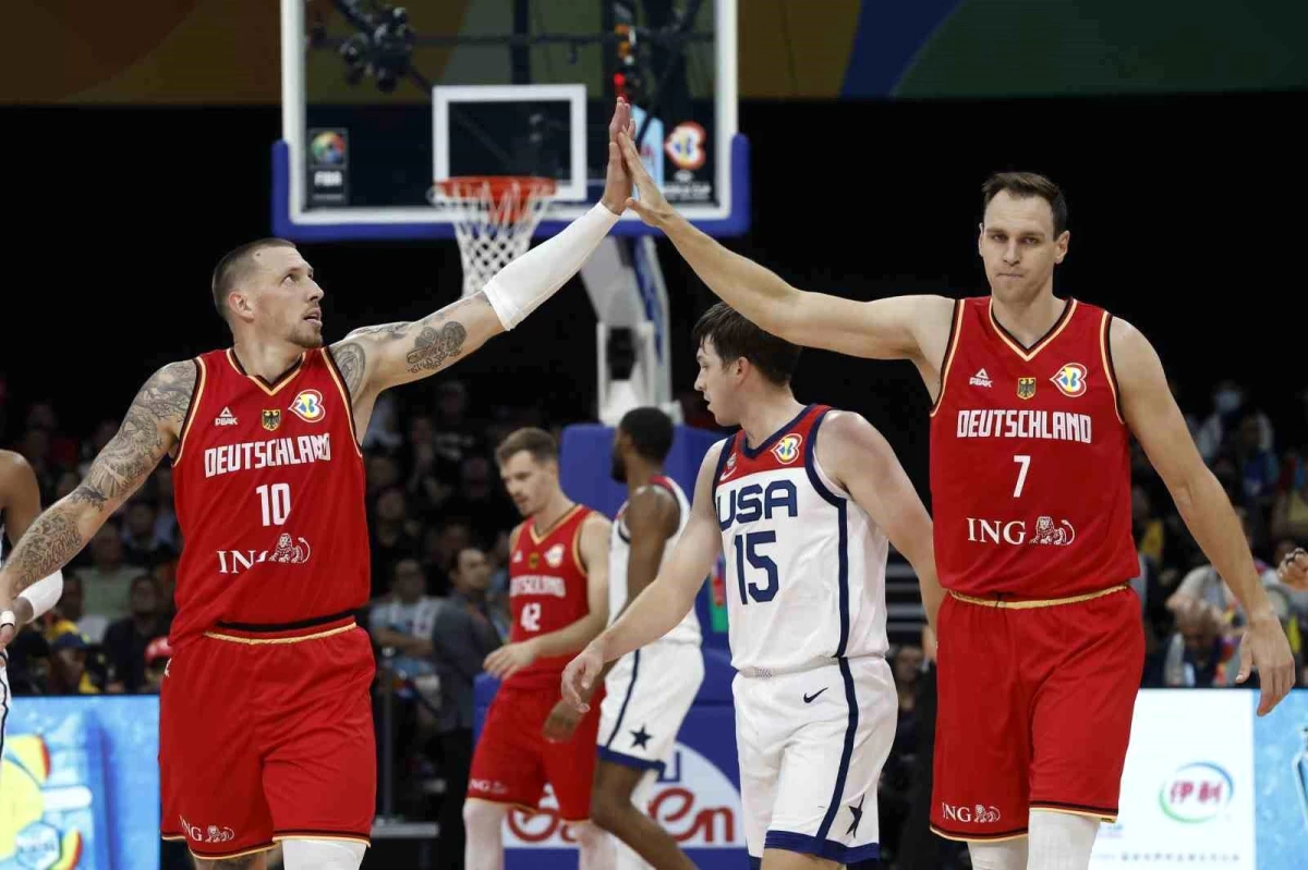Almanya FIBA Dünya Kupası\'nda ABD\'yi mağlup ederek finale yükseldi