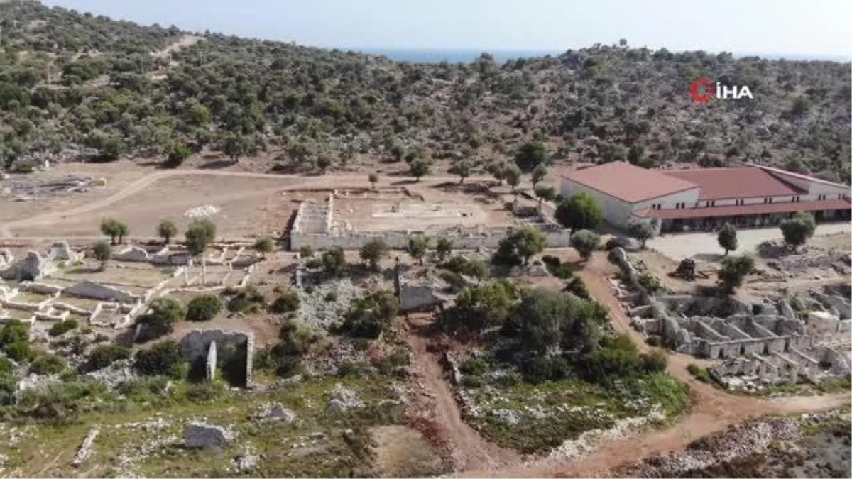 Geçmişi binlerce yıla dayanan Myra antik kentinde kazılar tapulu arazilere takıldı