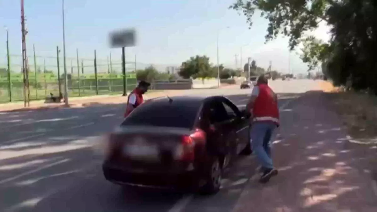 Kayseri\'de kovalamaca sonucu uyuşturucu madde bulundu