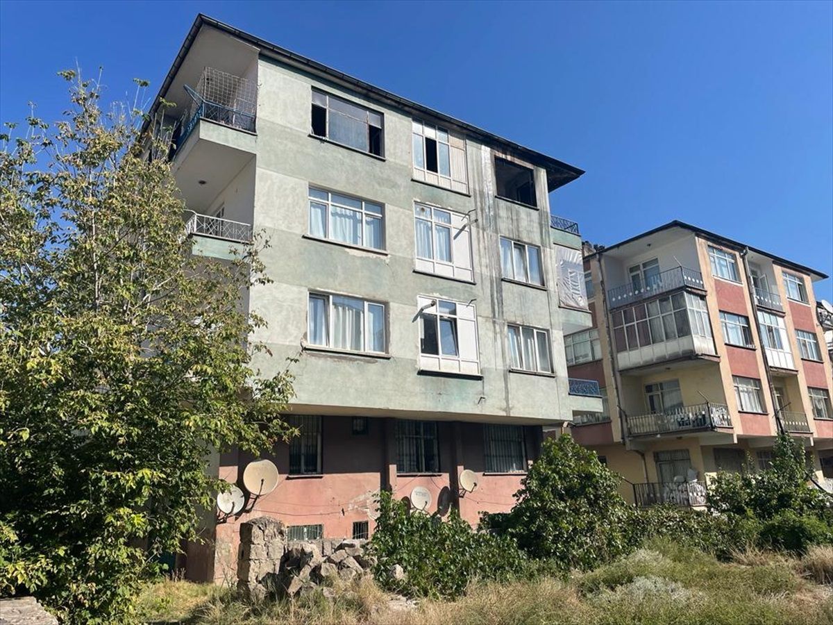 Kayseri\'de evde çıkan yangın hasara neden oldu