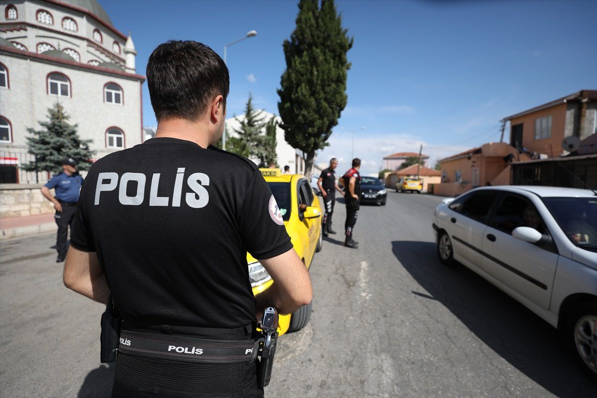 Kırklareli\'nde trafik denetiminde 30 araç trafikten men edildi