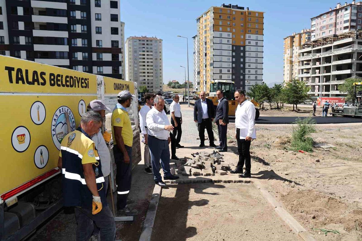 Talas Belediyesi \'Onarım Timi\' İle İlçede Bakım-Onarım Çalışmaları Sürüyor