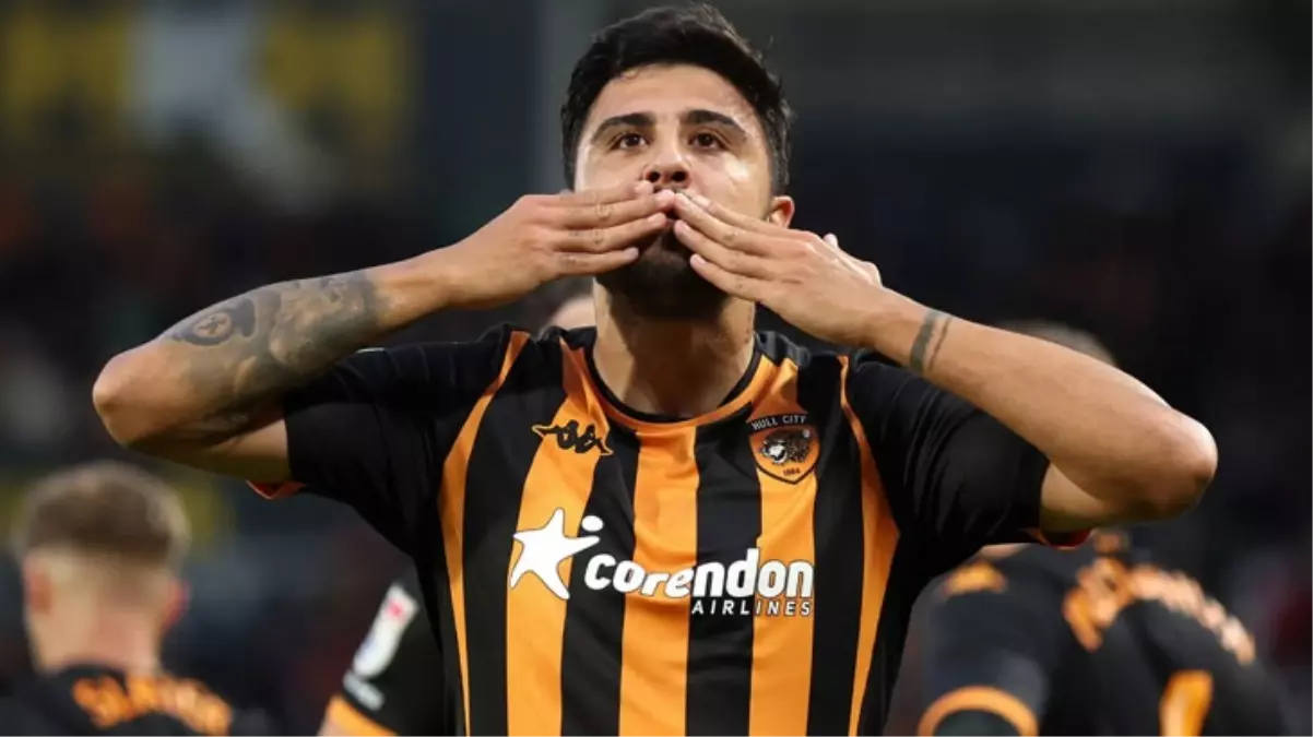 Ozan Tufan, Hull City\'de ayın futbolcusu seçildi