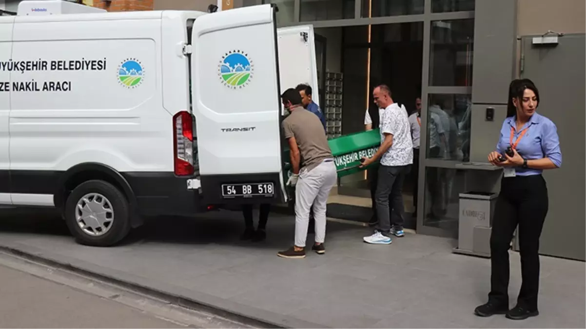 Sakarya\'da alışveriş merkezinde ölü bulunan kadının cesedi 3 gün boyunca dairede kalmış 