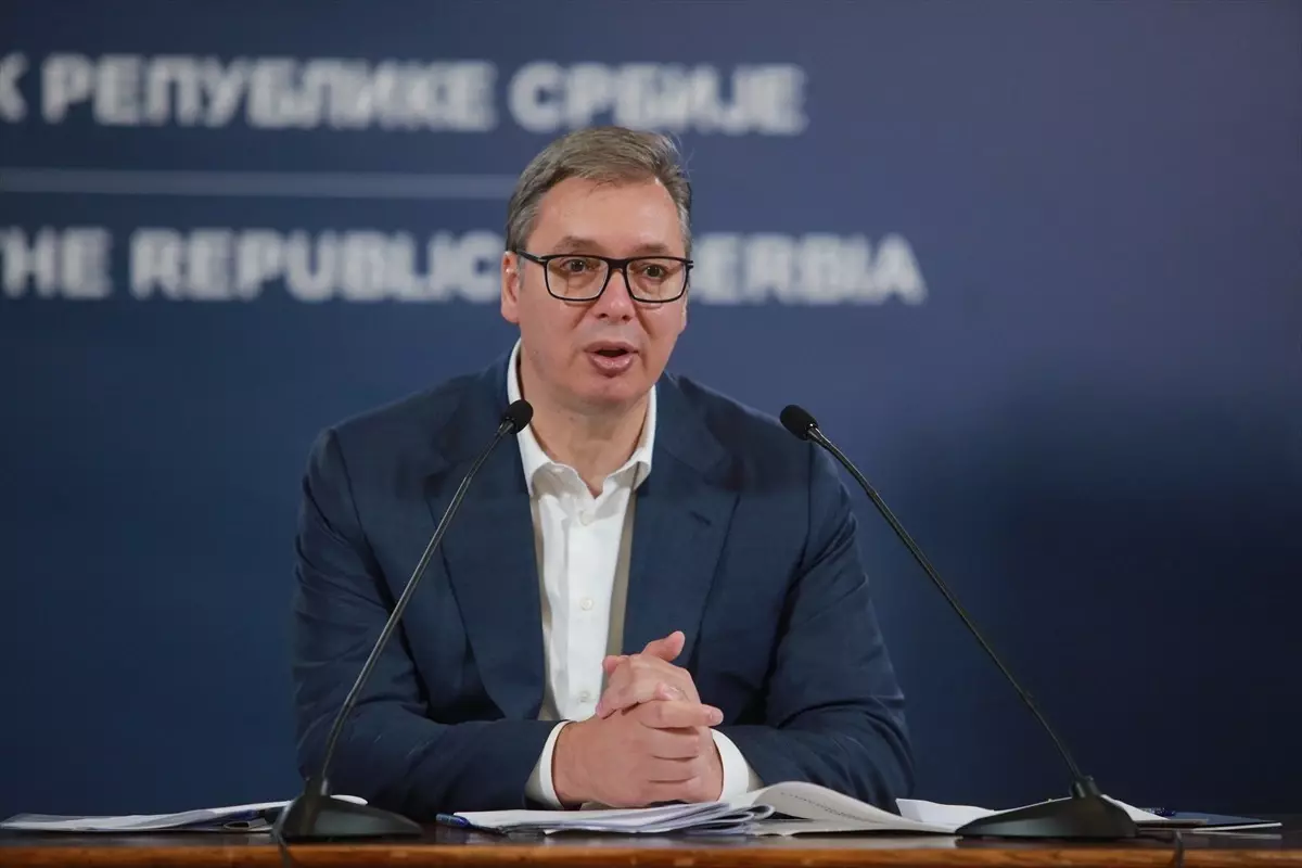 Sırbistan Cumhurbaşkanı Vucic, Kosova ile diyalog için Brüksel\'e gidiyor