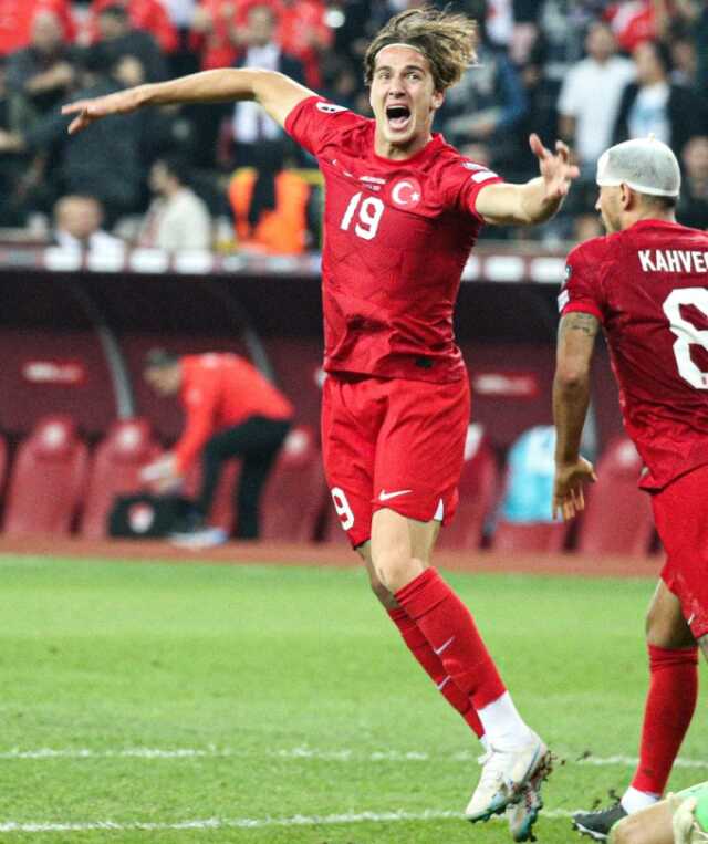 Son Dakika: A Milli Takımımız, Euro 2024 Elemeleri D Grubu 5. maçında Ermenistanla 1-1 berabere kaldı Son Dakika: A Milli Takımımız, Euro 2024 Elemeleri D Grubu 5. maçında Ermenistanla 1-1 berabere kaldı