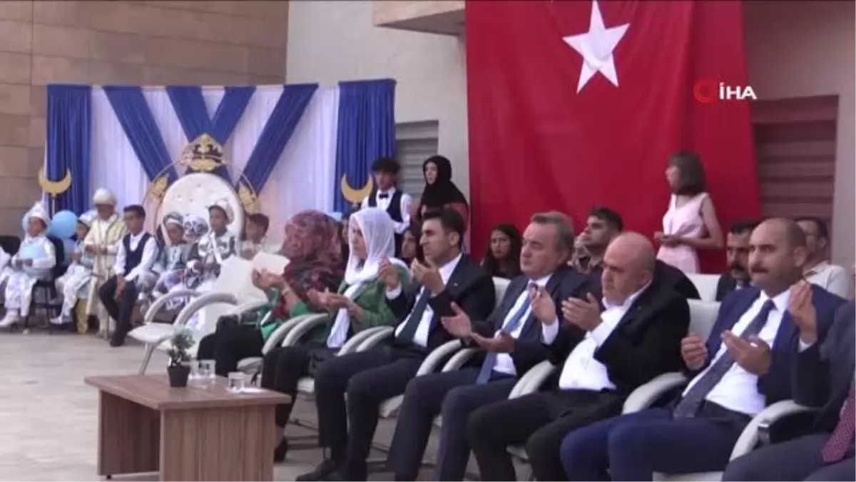 Vali TOGG ile çocukları gezdirdi