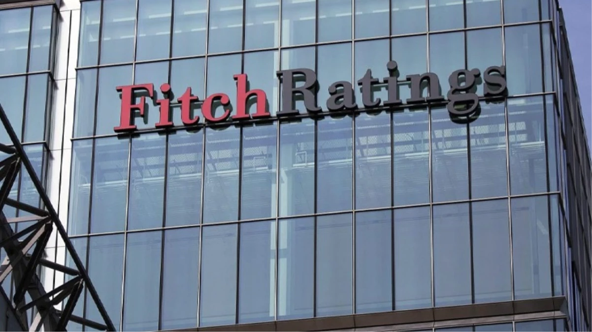 2 yıl sonra bir ilk! Fitch Ratings, Türkiye\'nin kredi notunu \'\'negatif\'\'ten \'\'durağan\'\'a çıkardı