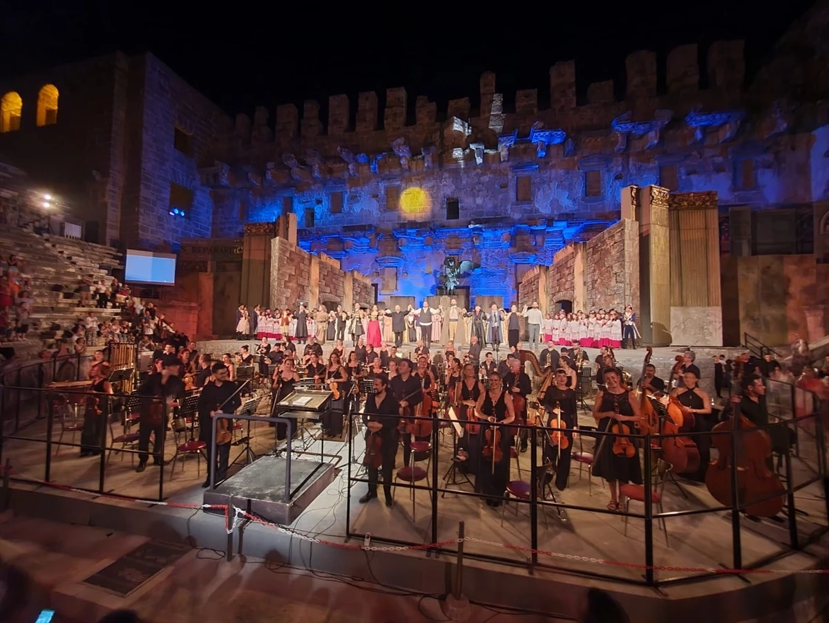 30. Uluslararası Aspendos Opera ve Bale Festivali\'nde Atatürk\'ün Sevdiği Opera Sahnelendi