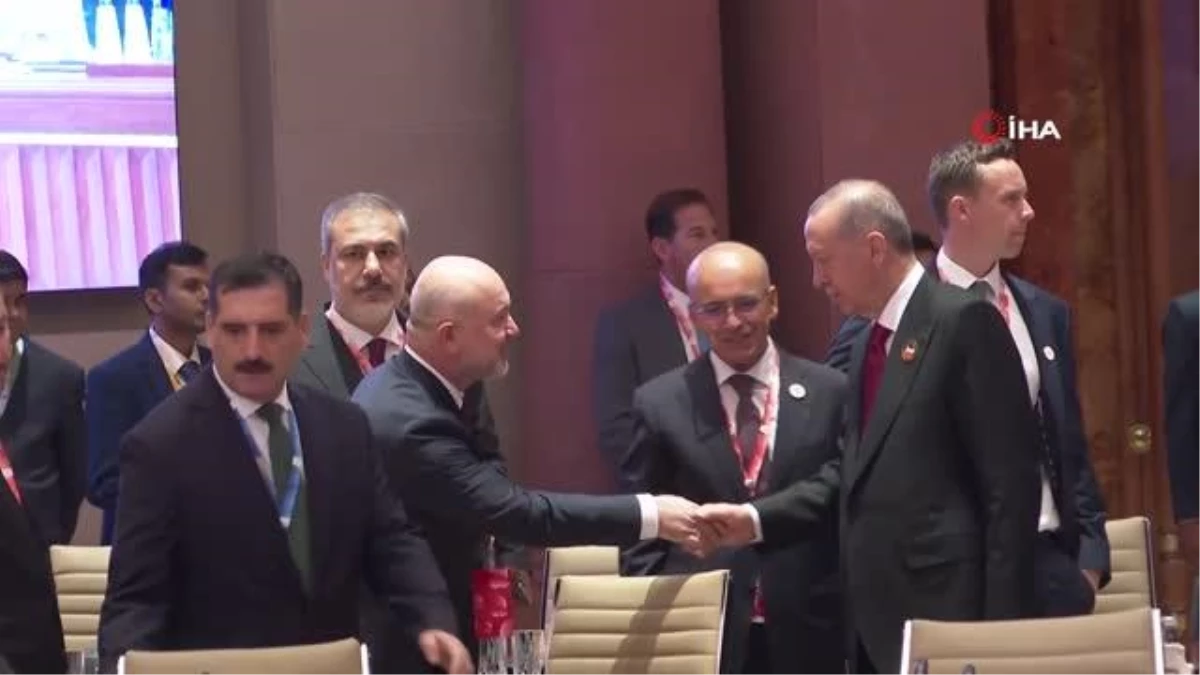 Cumhurbaşkanı Erdoğan, G20 zirvesinin ilk oturumuna katıldıG20 Liderler Zirvesi başladı