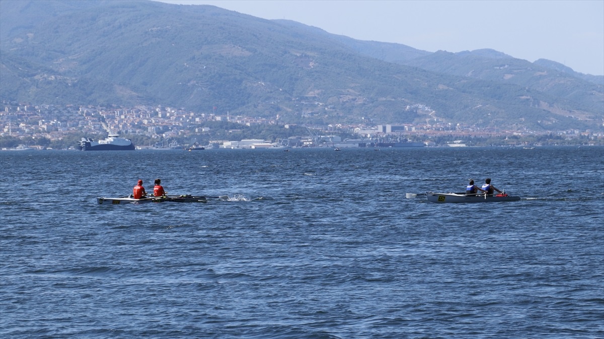 Deniz Küreği Türkiye Şampiyonası Kocaeli\'de Başladı