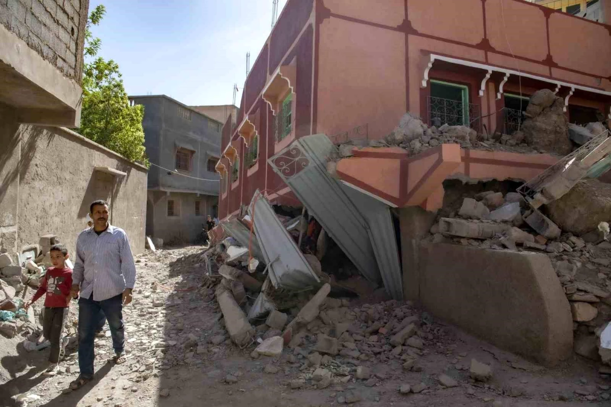 Fas\'ta meydana gelen 7.2 büyüklüğündeki depremde ölü sayısı 820\'ye yükseldi