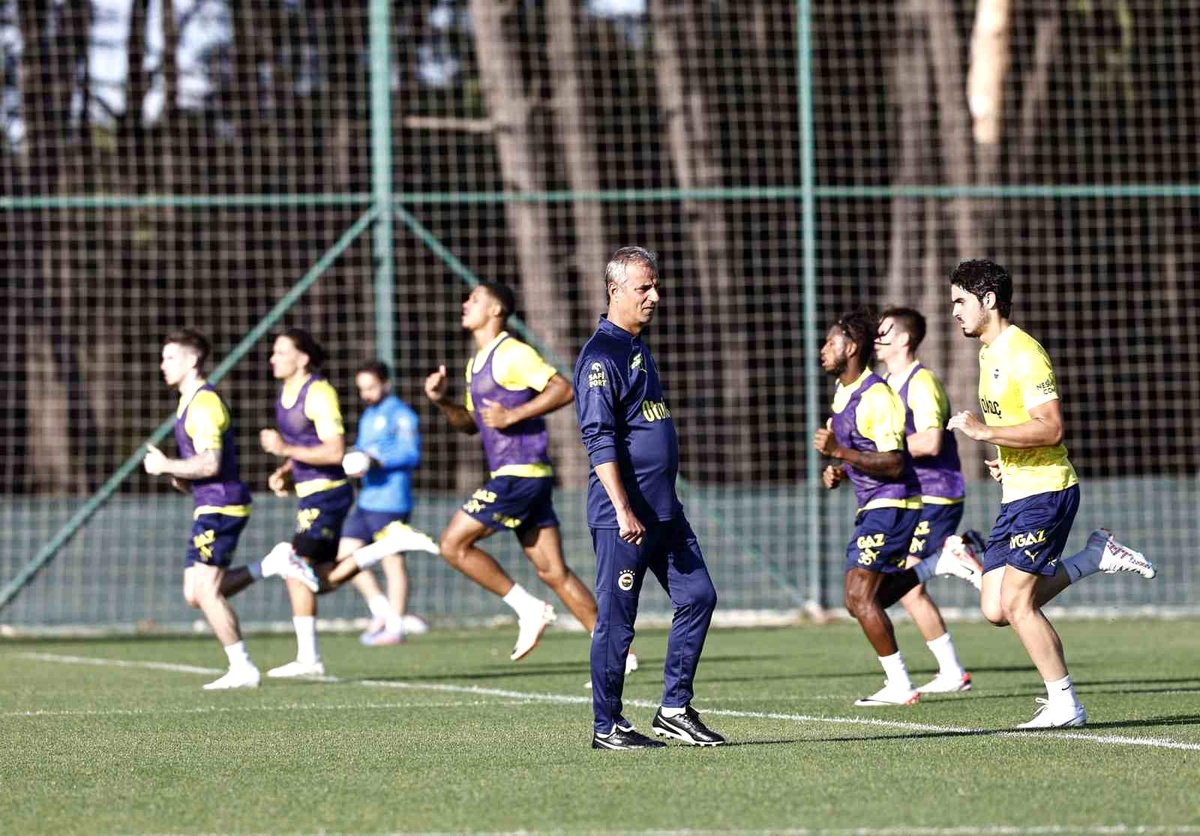 Fenerbahçe, Bitexen Antalyaspor maçının hazırlıklarına devam ediyor