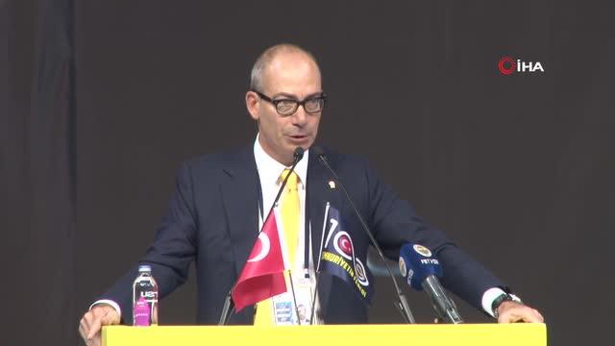 Fenerbahçe Olağanüstü Tüzük Tadili Genel Kurulu\'nda İstifa Eden Üyelerin Tekrar Kulübe Üyeliği Kabul Edilmedi