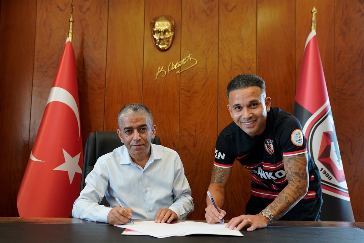 Gaziantep Futbol Kulübü, eski futbolcusu Junior Morais\'i kadrosuna kattı