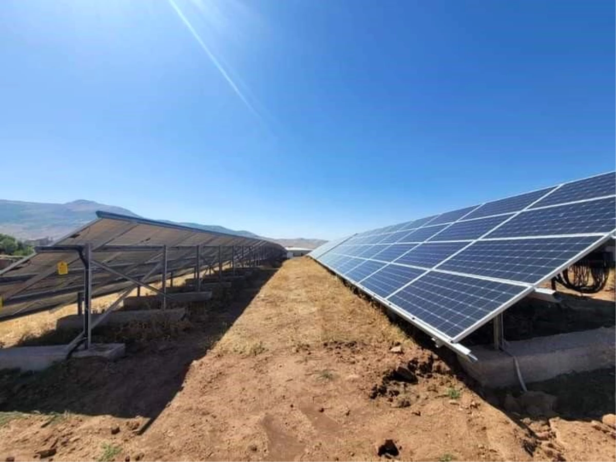 Güroymak Belediyesi Güneş Enerji Santrali Kurarak Tasarruf Sağlıyor