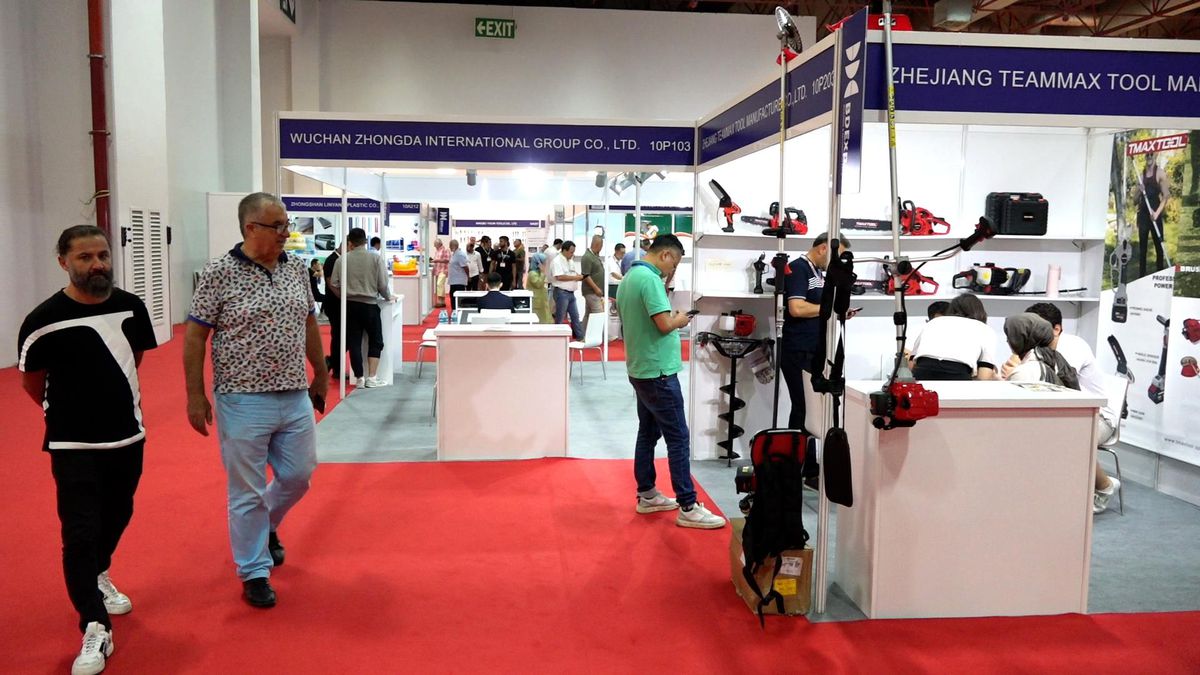 İstanbul\'da düzenlenen Çin ürünleri fuarı büyük ilgi görüyor