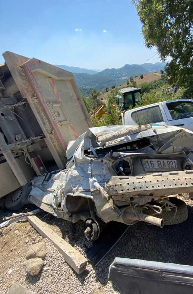 Kahramanmaraş'ta kamyon kazasında hayatını kaybedenlerin kimliği belirlendi Kahramanmaraş'ta kamyon kazasında hayatını kaybedenlerin kimliği belirlendi