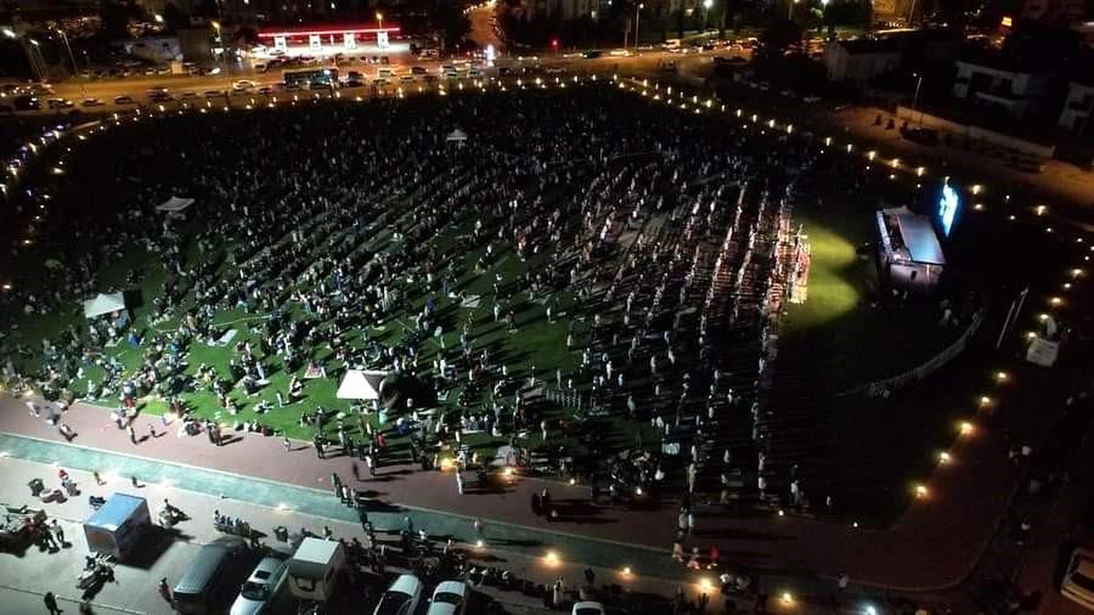 Kayseri\'de Kur\'an Gönüllüleri Platformu tarafından düzenlenen etkinliğe binlerce vatandaş katıldı