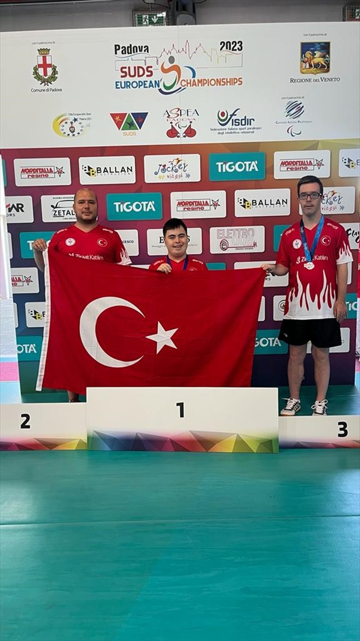 Down Sendromlular Avrupa Şampiyonası\'nda Türk Sporcular Altın, Gümüş ve Bronz Madalya Kazandı