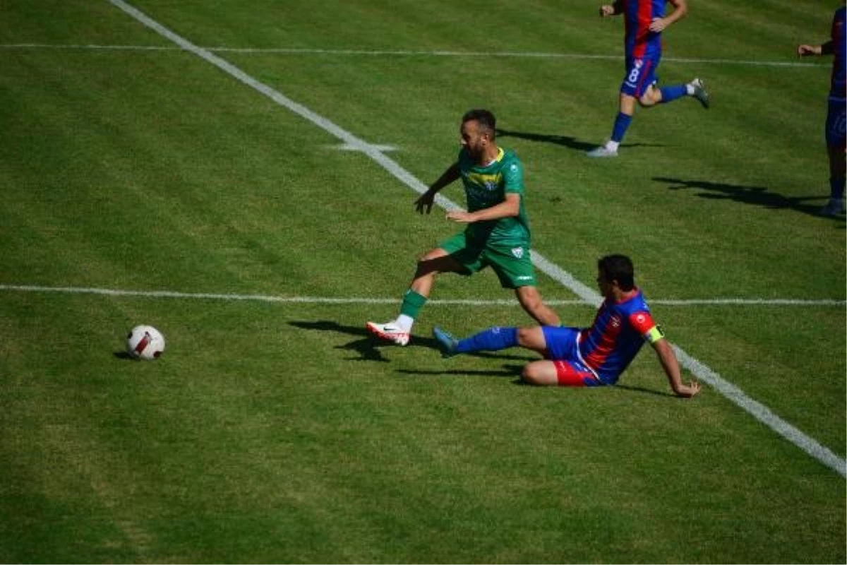 Erbaaspor, Silivrispor\'u 6-0 mağlup etti
