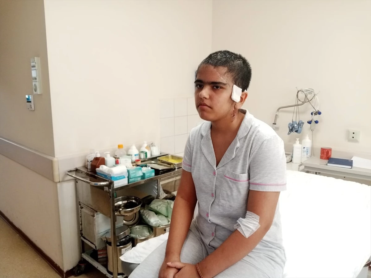 Antalya\'da Iraklı Gencin Go-Kart Kazası Sonucu Kopan Saçlı Derisi Yerine Dikildi