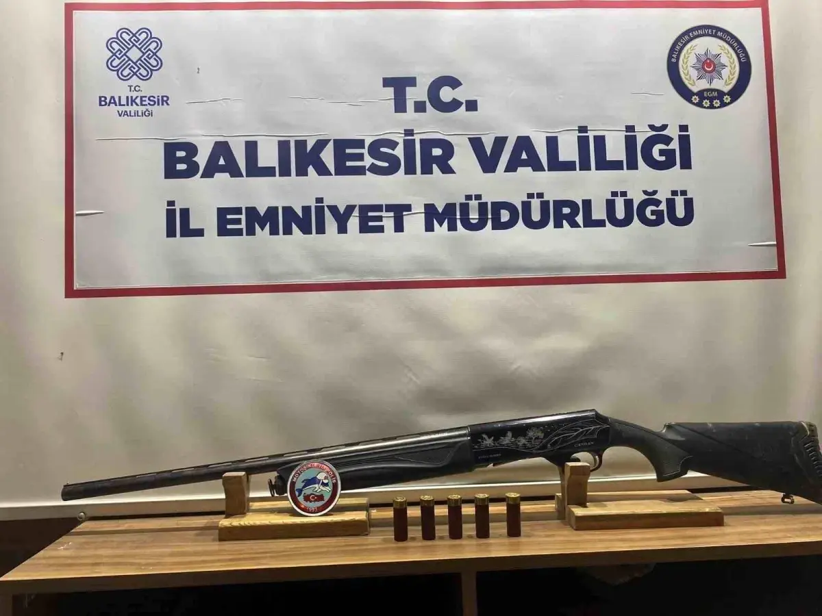 Balıkesir\'de Asayiş Operasyonu: 25 Şahıs Gözaltına Alındı