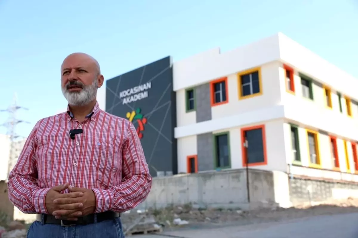 Kocasinan Belediyesi\'nin Yeni Sosyal Tesisi Hizmete Girmeye Hazırlanıyor