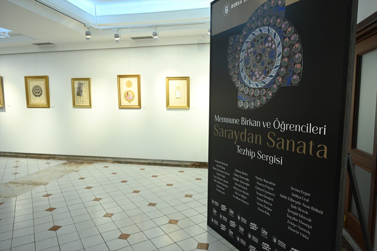Bursa\'da \'Saraydan Sanata\' Temalı Sergi Açıldı